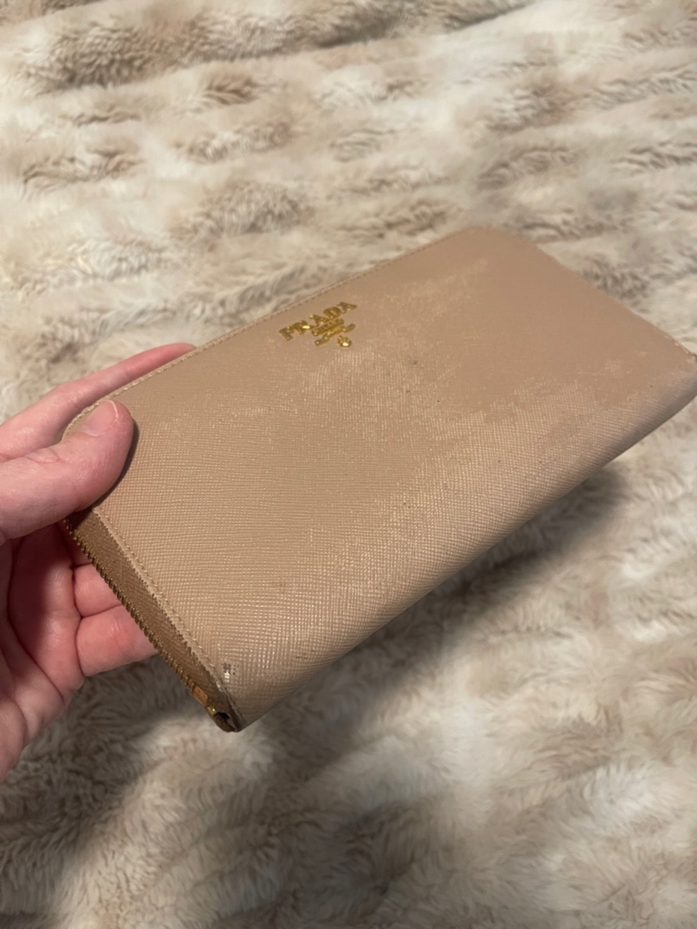 Preloved used well Prada wallet - Picture 4 of 8